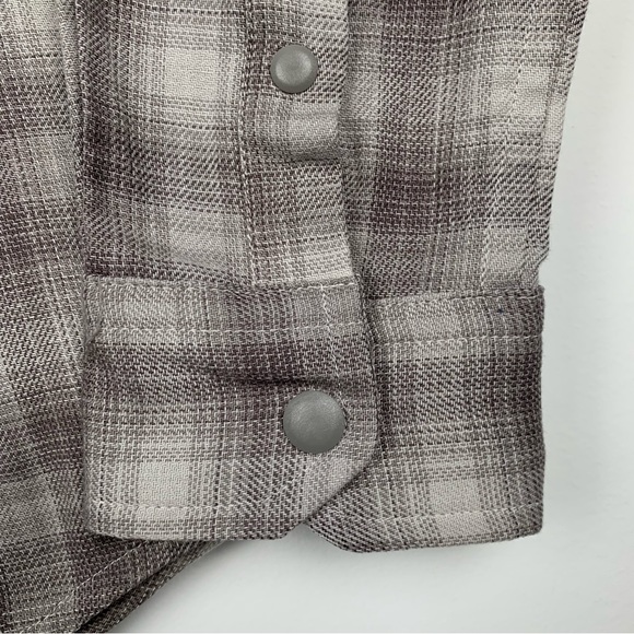 Under Armour Flannel Shirt Men's Small Tradesman Flex Gray Plaid Snap Vented - Picture 7 of 11